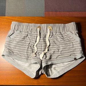 FARM Rio Shorts Size S